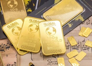 gold global plates